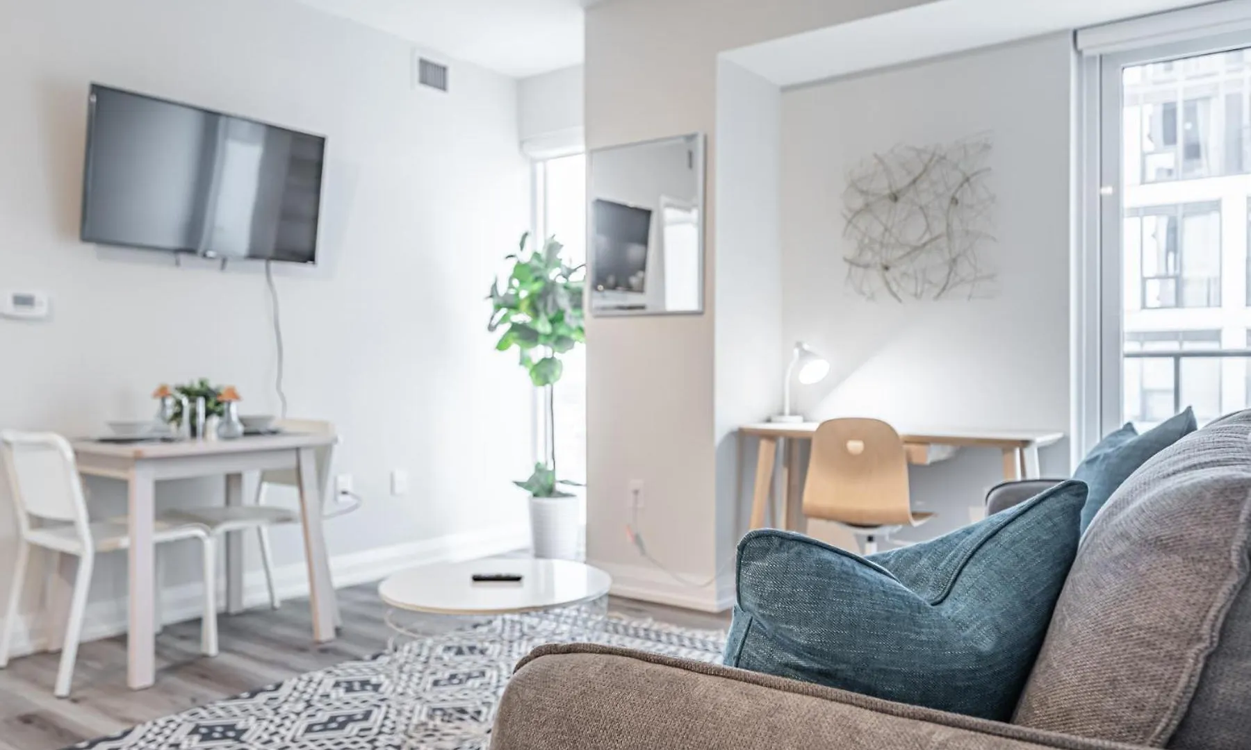 Toronto Garden Apartments كندا